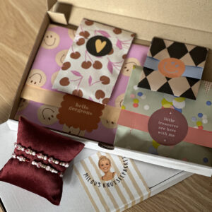 DIY knutselpakket vriendschapsarmbandjes met kralen voor kinderen